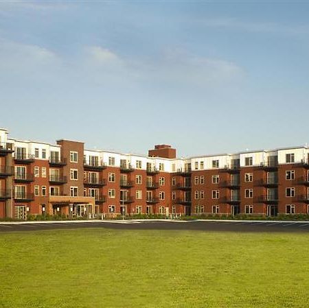 Execustay At York Place Apts イーダイナ エクステリア 写真